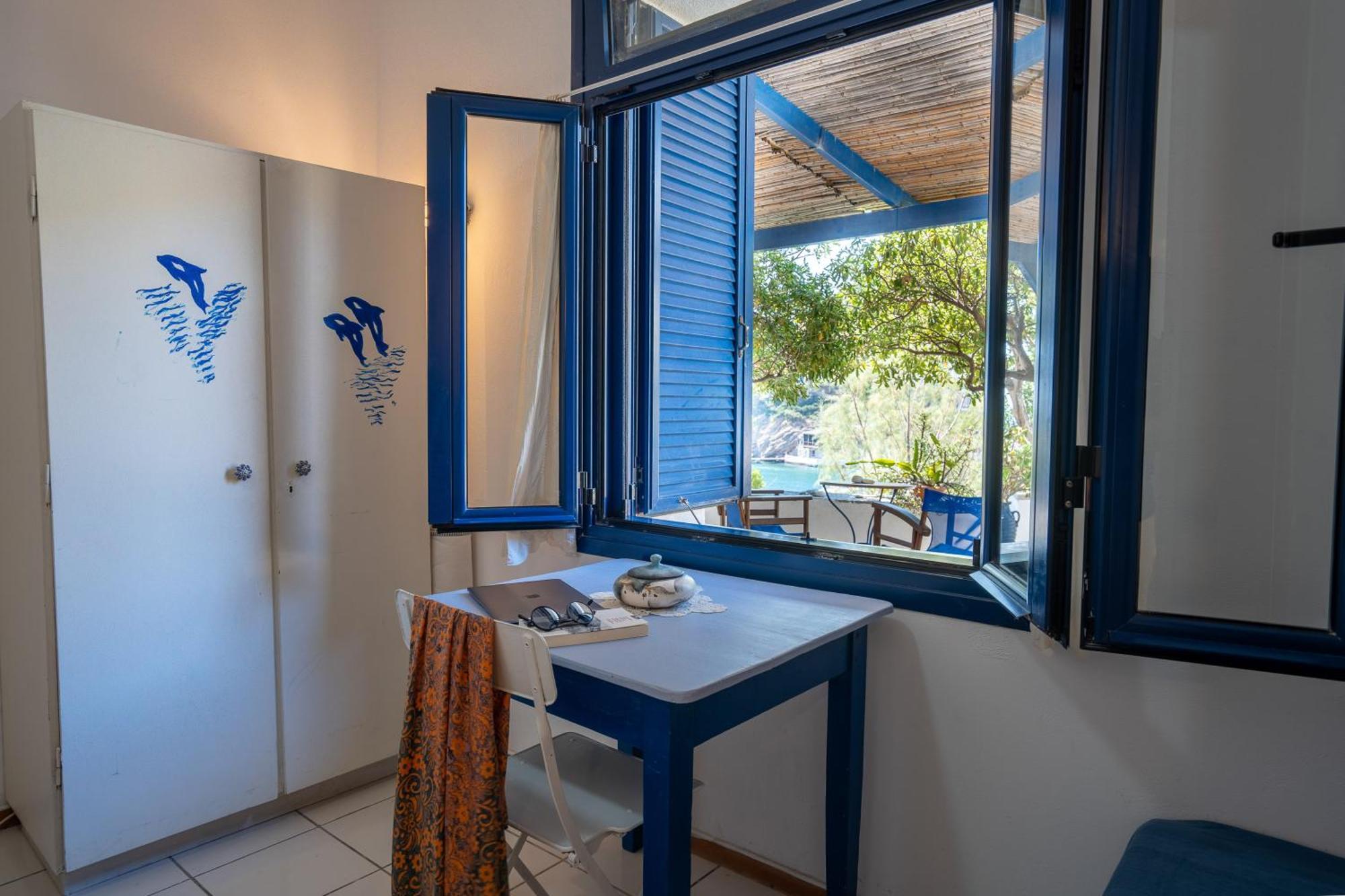 Agriolykos Pension Ágios Kírykos Exterior foto